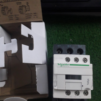 Khởi động từ LC1D38M7 Schneider 220VAC  3P-38A | Chính hãng |