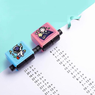 Máy In Con Lăn Tạo Phép Tính Cộng Trừ Nhân Chia Cho Bé Học Toán