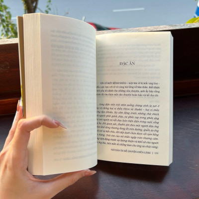 Sách - Nơi Bàn Ăn Kể Chuyện Chữa Lành - Sự Chữa Lành Là Sợi Dây Kết Nối Và Thức Tỉnh Chúng Ta - 2H Books