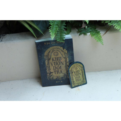 Sách - Khu Vườn Dối Trá - AZ Việt Nam