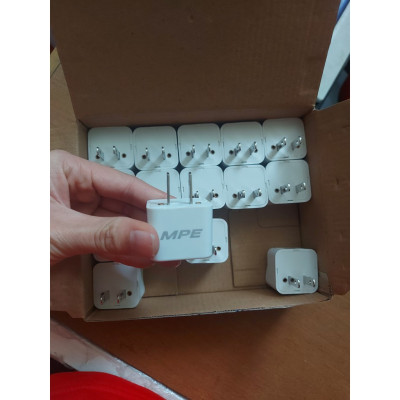 PHÍCH CẮM CHUYỂN ĐỔI 3 CHẤU SANG 2 CHẤU VÀ CHIA 2 Ổ MPE  2000W - HÀNG CHÍNH HÃNG