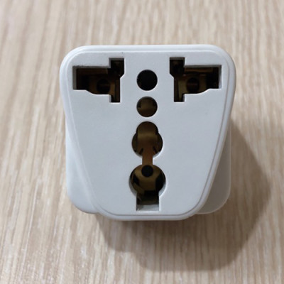 PHÍCH CẮM CHUYỂN ĐỔI 3 CHẤU SANG 2 CHẤU VÀ CHIA 2 Ổ MPE  2000W - HÀNG CHÍNH HÃNG