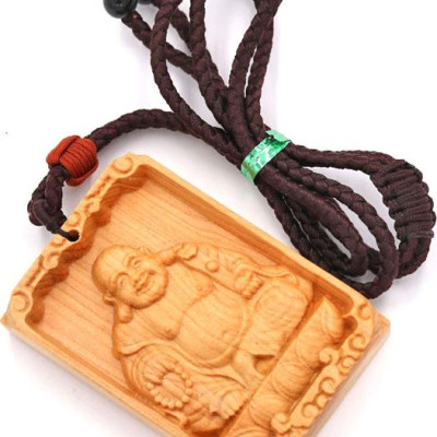 Vòng Cổ Mặt Gỗ Hoàng Đàn Khắc Hình Phật Di Lặc MG7