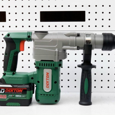 COMBO Máy đục bê tông dùng pin 21V DEKTON M21-RH2702BL KÈM PIN M21-B6A8C VÀ SẠC M21-S25A TẶNG Đèn cầm tay Dekton M21-D360LM - KM_T8 -HÀNG CHÍNH HÃNG