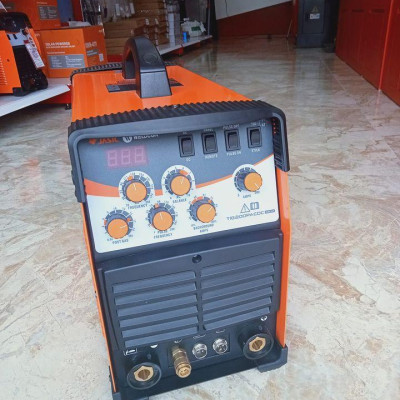 MÁY HÀN TIG 20OP ACDC E20101 (CHỨC NĂNG TIG/QUE VÀ CHẾ ĐỘ 2T/4T, NGUỒN 220V) JASIC - HÀNG CHÍNH HÃNG