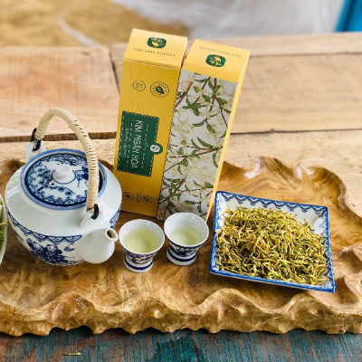 TRÀ KIM NGÂN HOA (100% NỤ HOA) CHAI 30G - THÁI MINH NGUYÊN