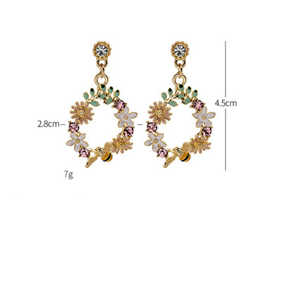 Bông tai hoa lá con ong tươi tắn S925