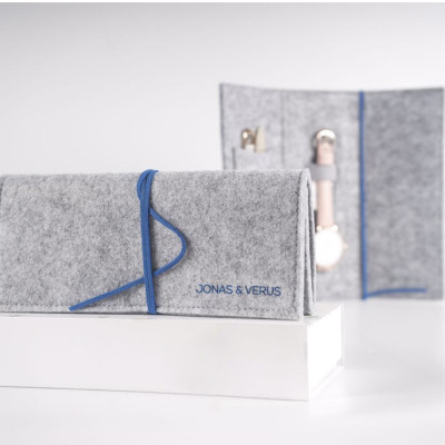 Đồng hồ đeo tay Nữ hiệu JONAS & VERUS X01856-Q3.PPWDWY, Máy Pin (Quartz), Kính sapphire chống trầy xước, Dây Da Italy