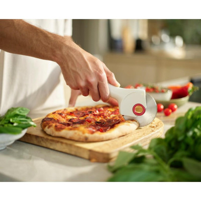 Dụng cụ cắt bánh Pizza lưỡi dao inox 304 cao cấp Joseph Joseph - 009927