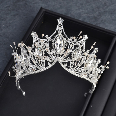 Vương miện cô dâu đính đá lấp lánh