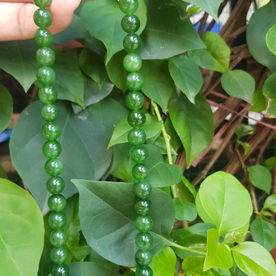 Chuỗi đeo Cổ Đá Ngọc Phật tự nhiên đẹp hay ngọc bích  Size hạt 8mm Màu xanh ngọc bích bóng đẹp món quà tặng ý nghĩa cho mình và người thân đeo đẹp xanh nhẹ nhàng mát xanh tươi ạ