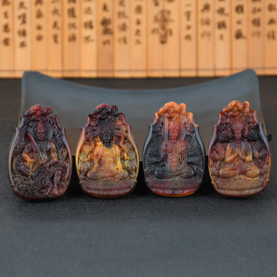 Dây chuyền Phật Như Lai Đại Nhật hương thơm bằng Long Diên Hương tổng hợp (Có dây đeo)