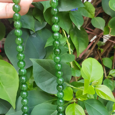 Chuỗi đeo Cổ Đá Ngọc Phật tự nhiên đẹp hay ngọc bích  Size hạt 8mm Màu xanh ngọc bích bóng đẹp món quà tặng ý nghĩa cho mình và người thân đeo đẹp xanh nhẹ nhàng mát xanh tươi ạ