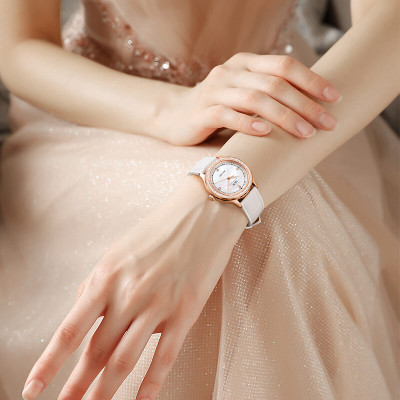 Đồng hồ nữ chính hãng IW CARNIVAL IW593L-3 Kính sapphire ,chống xước ,Chống nước 30m ,Bảo hành 24 tháng,Máy điện tử (Pin),dây da cao cấp, thiết kế đơn giản dễ đeo