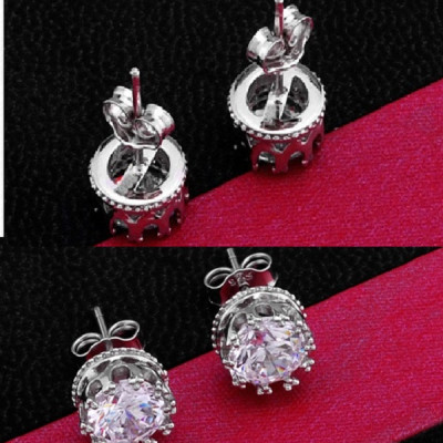 Đôi bông tai nam dính đá siêu đẹp