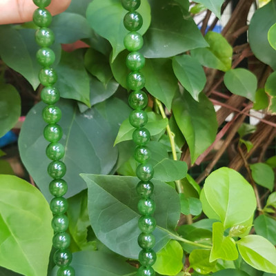 Chuỗi đeo Cổ Đá Ngọc Phật tự nhiên đẹp hay ngọc bích  Size hạt 8mm Màu xanh ngọc bích bóng đẹp món quà tặng ý nghĩa cho mình và người thân đeo đẹp xanh nhẹ nhàng mát xanh tươi ạ