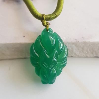 Mặt dây chuyền Hồ ly 9 đuôi hay chín đuôi đá mã não Xanh ngọc tự nhiên tặng kèm dây đeo hợp mệnh Mộc Hỏa Thủy Cao 30mm x ngang20mm x dầy 8mm Công dụng may mắn về mặt tình duyên, quyền lực, giúp nữ chủ nhân luôn xinh đẹp tài trí mang nhiều tài lộc quyến rũ