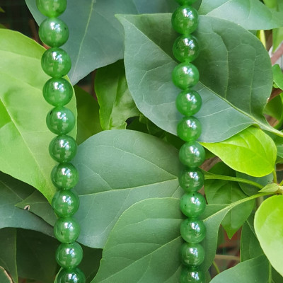 Chuỗi đeo Cổ Đá Ngọc Phật tự nhiên đẹp hay ngọc bích  Size hạt 8mm Màu xanh ngọc bích bóng đẹp món quà tặng ý nghĩa cho mình và người thân đeo đẹp xanh nhẹ nhàng mát xanh tươi ạ