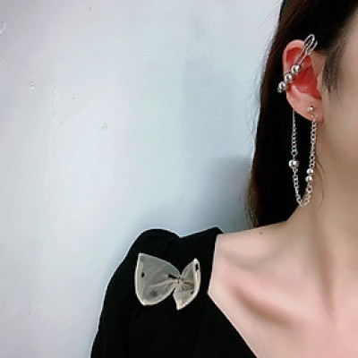 Bông tai unisex thiết kế phá cách ngầu hết nấc