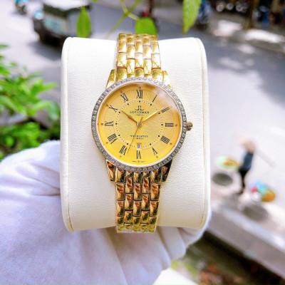 Đồng hồ thời trang nữ dây kim loại cao cấp