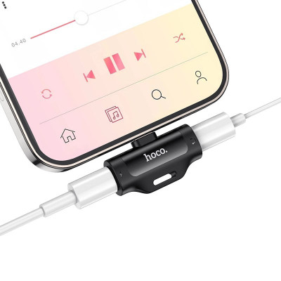 Bộ chuyển đổi âm thanh hoco is31 vừa sạc vừa nghe nhạc từ cổng iphone ra 2 đầu - jack chuyển tai nghe ip - hàng chính hãng