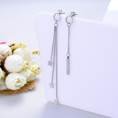 Đôi bông tai thiết kế kiểu dáng bất đối xứng đẹp độc lạ