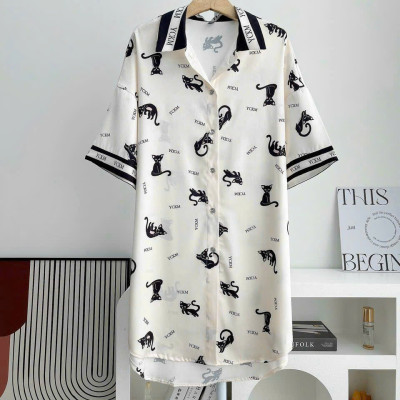 Đầm Ngủ Sơ Mi Lụa Quảng Châu Cổ Vuông Họa Tiết Mèo Con Dễ Thương