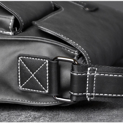 Túi đeo chéo nam – nữ cao cấp – BEE GEE DCN9170