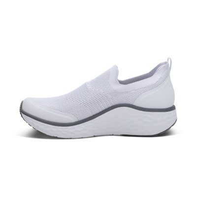 Giày thể thao sức khỏe nam Aetrex Dash White - sneaker dạng xỏ, đế nâng vòm cân chỉnh chân