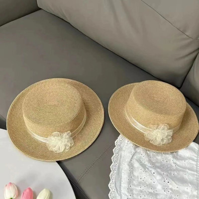 Nón đi biển mũ rộng vành phớt cao bồi cho nữ đai trắng gắn hoa xinh chất liệu cói chống nắng thoáng mát thời trang Hàn Quốc dona240707