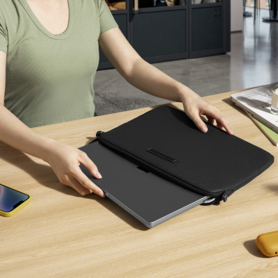 Combo Túi Xách Và Túi Chống Sốc Tomtoc (Usa) Versatile - T28 Laptop Tote T28M1