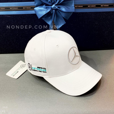 Nón kết, mũ lưỡi trai Merce phối vải phối jeans form đẹp thời trang đường phố