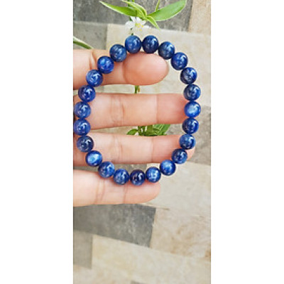 Vòng tay nữ đá  kyanite tự nhiên hay đá Sapphire nước xanh dương Đậm bóng đẹp 8mm đẹp sang tốt sức khỏe , mang lại may mắn, tài lộc nữ mệnh Thủy mệnh Mộc đeo ạ