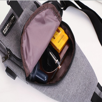 Túi đeo chéo thời trang bằng vải