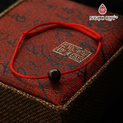 Vòng trầm tốc kết chỉ đỏ may mắn - Ngọc Quý Gemstones