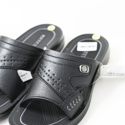 Dép quai ngang Biti