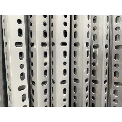 Thanh Sắt V Lỗ Đa Năng V30x30mm dày 1,7mm chiều dài 1.5m - Hàng Chính Hãng