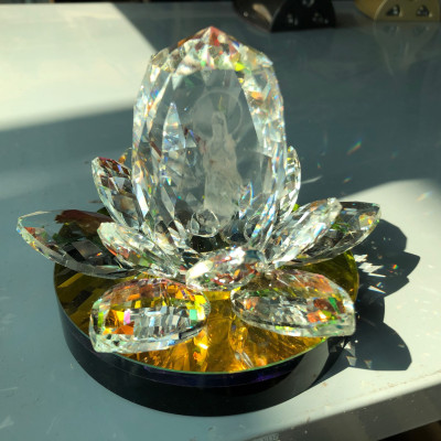 Tượng Phật Bà Quan Âm Tòa Sen Pha Lê Trong, Tượng Nước Hoa Quan Âm, Tặng Kèm Tinh Dầu Và Đế Chống Trượt