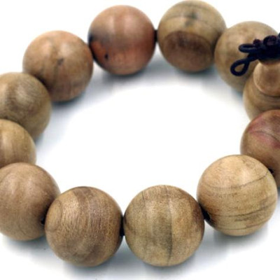 Hạt chuỗi đeo tay Nam mộc 18 ly