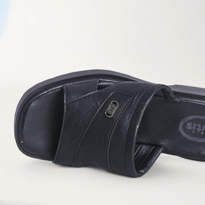 Dép quai ngang Biti