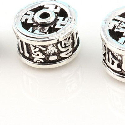 Charm bạc họa tiết lục tự hình trụ - Ngọc Quý Gemstones