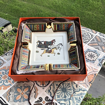 Gạt Tàn Xì Gà  Sứ Phong Cách Châu Âu  4 Điếu