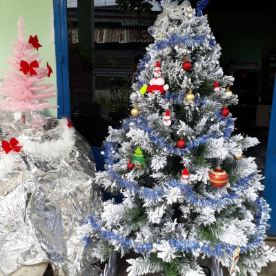 Cây thông noel 3 loại lá phủ tuyết cao 120cm - Tán dày và đẹp, cây thông chắc chắn và dể tháo lắp