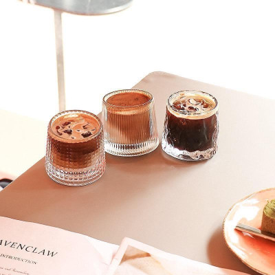 Bộ 6 cốc thủy tinh đế lồi xoay 360 độ phong cách Châu âu cực sang trọng ( giao vân ngẫu nhiên )