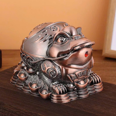  Dụng cụ Gạt Bụi Tàn để bàn Hình tượng Cóc vàng 3 chân ngậm tiền – biểu tượng chiêu tài lộc nổi bật trong phong thủy