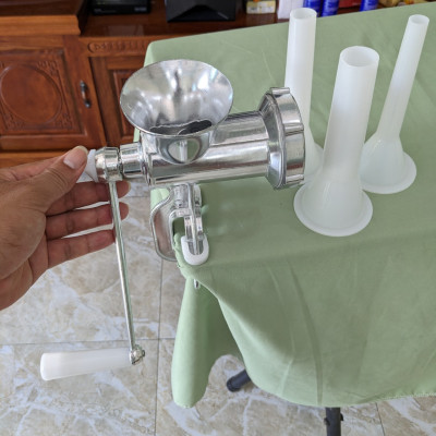 Máy Xay Thịt Quay Bằng Tay Chất Liệu Gang Size 10 - Kèm 3 Ống Nhồi, Chất Lượng Loại Tốt