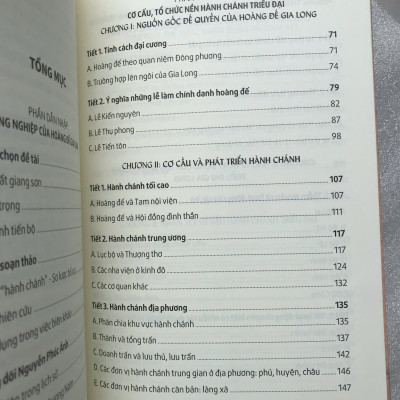 Hành Chánh Của Triều Đại Gia Long (1802 - 1819) - Trần Thanh Niên