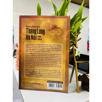 Người đứng đầu Thăng Long Hà Nội trong lịch sử - Bùi Xuân Đính