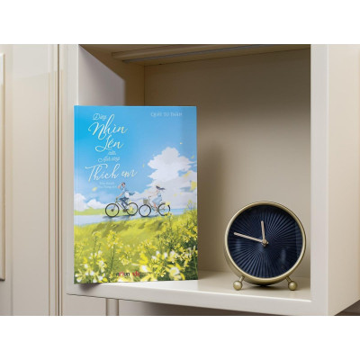 Sách - Đừng Nhìn Lén Nữa, Anh Cũng Thích Em - Đinh Tị Books