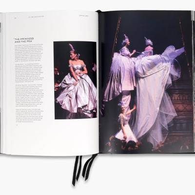 Artbook - Sách Tiếng Anh - Givenchy Catwalk: The Complete Collections
